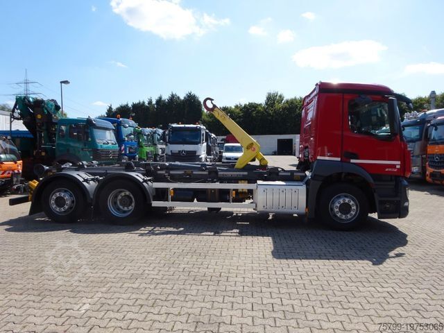 Haakarm vrachtwagen MERCEDES-BENZ 2532 ANTOS MEILLER Abroller Lift+Lenkachse 6x2
