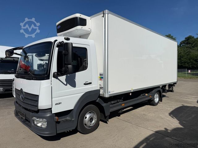 रेफ्रिजरेटर बॉडी वैन MERCEDES-BENZ ATEGO 821 L Kühlkoffer 6,2 m LBW 1 T*Luft HA