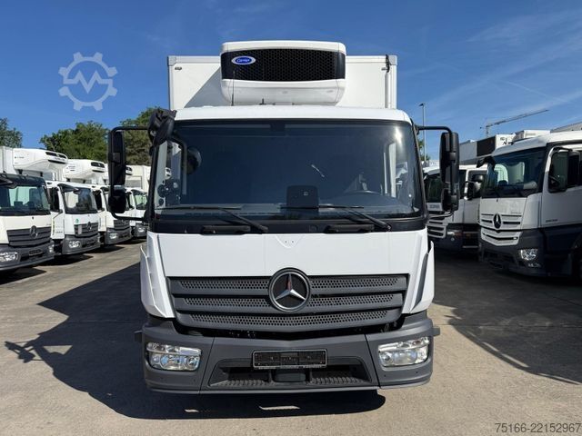 रेफ्रिजरेटर बॉडी वैन MERCEDES-BENZ ATEGO 821 L Kühlkoffer 6,2 m LBW 1 T*Luft HA