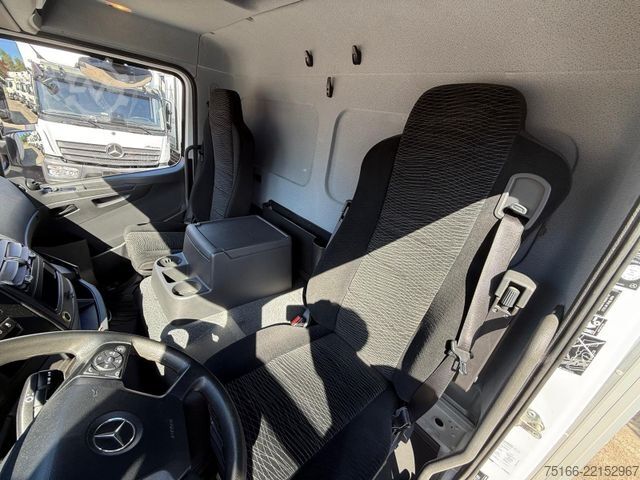 रेफ्रिजरेटर बॉडी वैन MERCEDES-BENZ ATEGO 821 L Kühlkoffer 6,2 m LBW 1 T*Luft HA