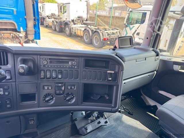 Caminhão com carroçaria intercambiável SCANIA R410 6x2   Euro6  Original 43.000Km  Bundeswehr