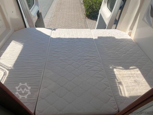 Τροχόσπιτο αυτοκινούμενο CITROEN Cont Vandome - Festbett -  -Solar -