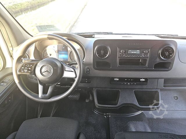 High-roof van MERCEDES-BENZ SPRINTER 519 ac automaat EURO6