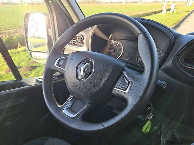 סטיישן עם גג גבוה RENAULT MASTER 2.3 DCI 135 L1H1