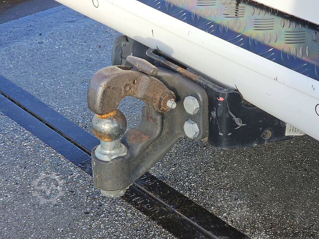 High-roof van VOLKSWAGEN TRANSPORTER 2.0 TDI T6.1 L2H1 150Pk AC!