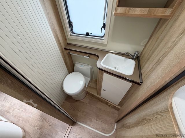 Poluintegrirani kamper GIOTTILINE Therry T37