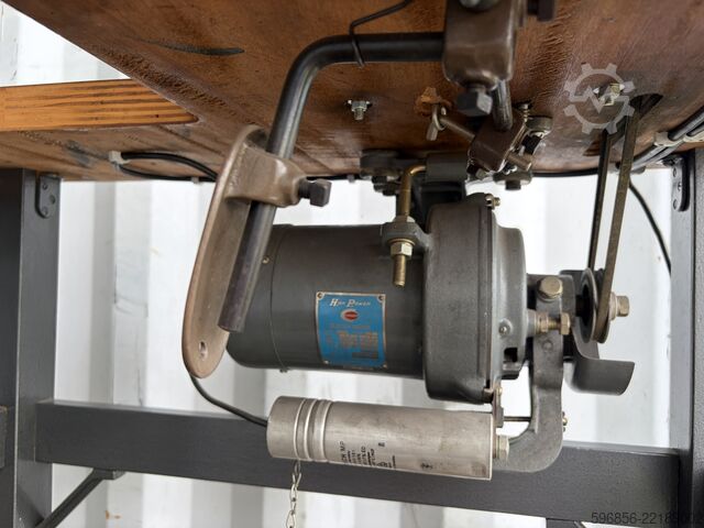 PFAFF 28-9 Ledernähmaschine mit Zylinderarm, 380V PFAFF 28-9 Maszyna do szycia skóry ramię cylindryczne 380V PFAFF 28-9 Maszyna do szycia skóry ramię cylindryczne 380V