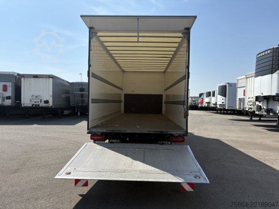 Camión caja MAN TGM 15.250 4X2, KOFFER MIT LBW,