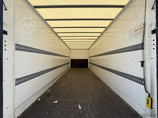 Camión caja MAN TGM 15.250 4X2, KOFFER MIT LBW,