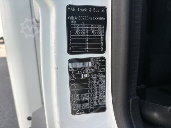 Camión caja MAN TGM 15.250 4X2, KOFFER MIT LBW,