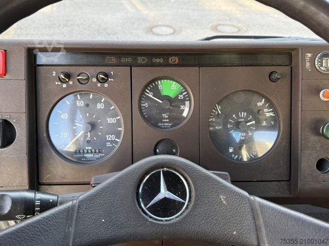 面包车底盘 MERCEDES-BENZ 814 Orig. 269.454km 8,45m Boot Boat Transporter