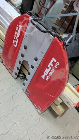 Mesin pemotong konkrit Hilti DST 20
