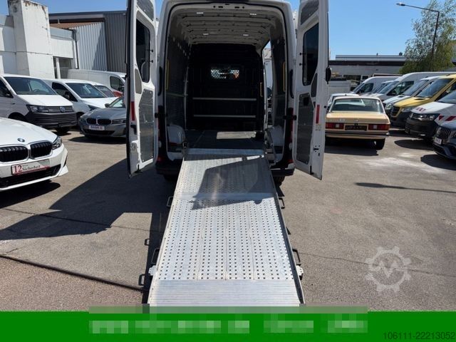 Minibüs VOLKSWAGEN Crafter 35 L2H2 RWD pe AHK,3,5t