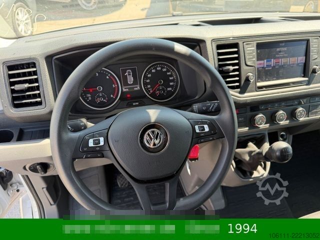Minibüs VOLKSWAGEN Crafter 35 L2H2 RWD pe AHK,3,5t