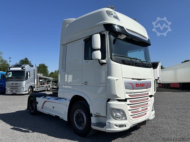 Standart çekici ünitesi DAF XF 530 FT SSC Standklima Intarder