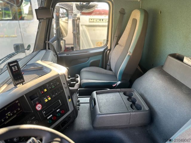 冷藏卡车 VOLVO FM450 6X2 Kühl Frigoblock LBW 8.10 m Lenk