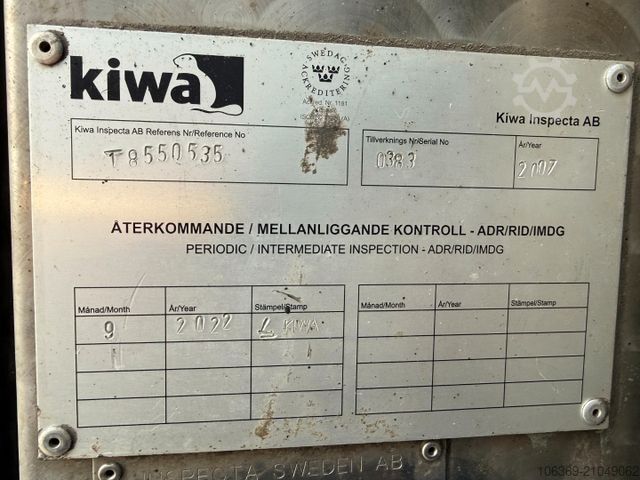 真空罐式卡车 MAN TGA 26.400 6x4 MORO 13.700 l. ADR Edelstahl