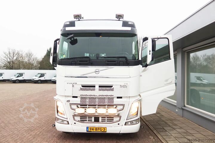 Standard-SZM Volvo FH 4x2 bed 2x Holland Truck