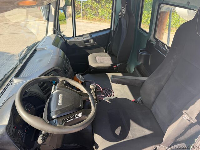 Caminhão betoneira Iveco TRAKKER 500