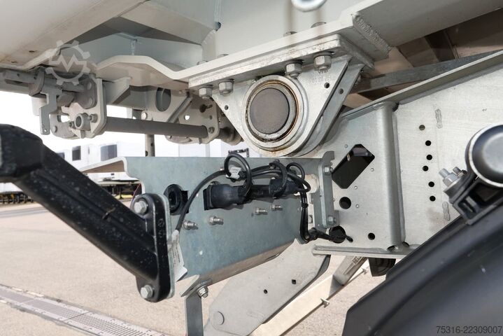 半挂车 SCHMITZ GOTHA SKI 24 SL