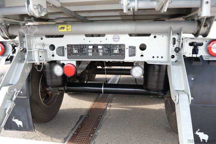 半挂车 SCHMITZ GOTHA SKI 24 SL