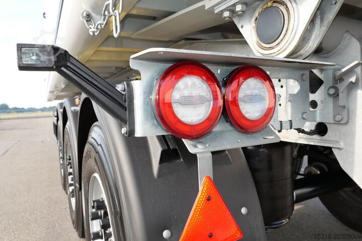 半挂车 SCHMITZ GOTHA SKI 24 SL