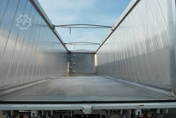半挂车 SCHMITZ GOTHA SKI 24 SL