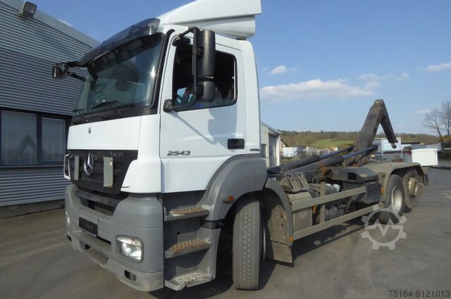 Hookloader Mercedes-Benz 2543 L 6x2