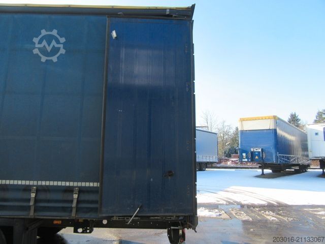 Open semitrailer with tarp SCHMITZ CARGOBULL MegaVarios verbreiterbar/auskurbelbar 70% Reifen