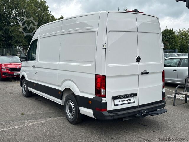 Komercijalno vozilo sa visokim krovom VW Crafter Kombi Kasten 35 L3H3 4Motion AHK 270Türe
