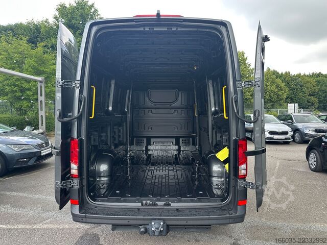 ואן גבוה-גג VOLKSWAGEN Crafter Kombi Kasten 35 L3H3 4Motion AHK 270Türe