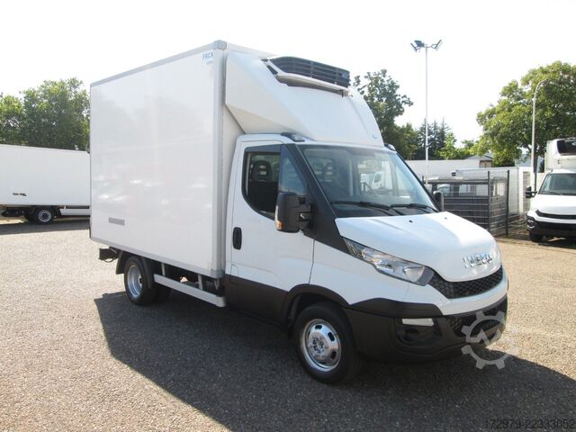 Koelwagen met geïsoleerde laadbak IVECO 35 C13*Carrier Kühlkoffer*Fleischhaken+Bahn*