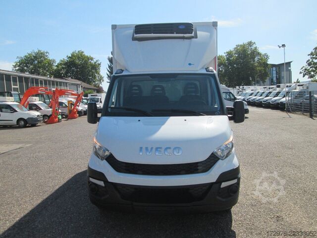 Koelwagen met geïsoleerde laadbak IVECO 35 C13*Carrier Kühlkoffer*Fleischhaken+Bahn*