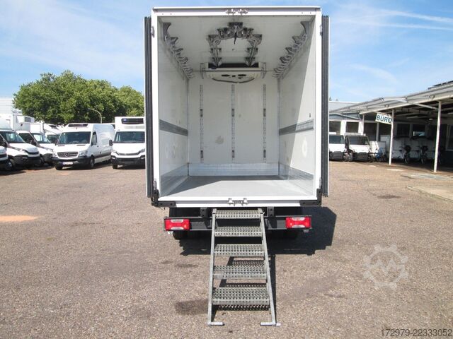 Koelwagen met geïsoleerde laadbak IVECO 35 C13*Carrier Kühlkoffer*Fleischhaken+Bahn*