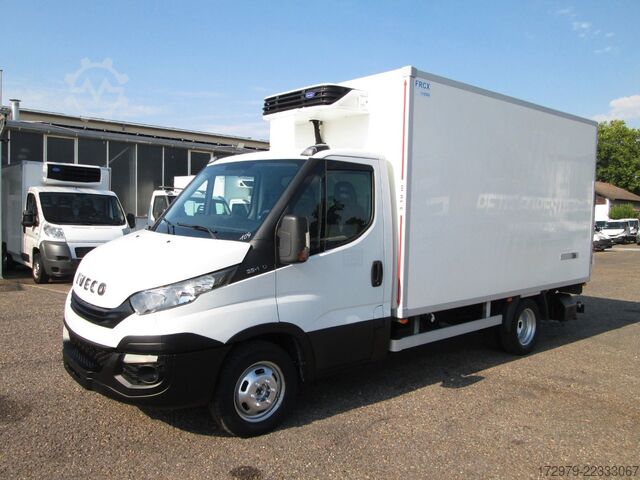 Koelwagen met geïsoleerde laadbak IVECO 35 C14*Maxi-Carrier Kühlkoffer 3.70m*Klima*LBW*