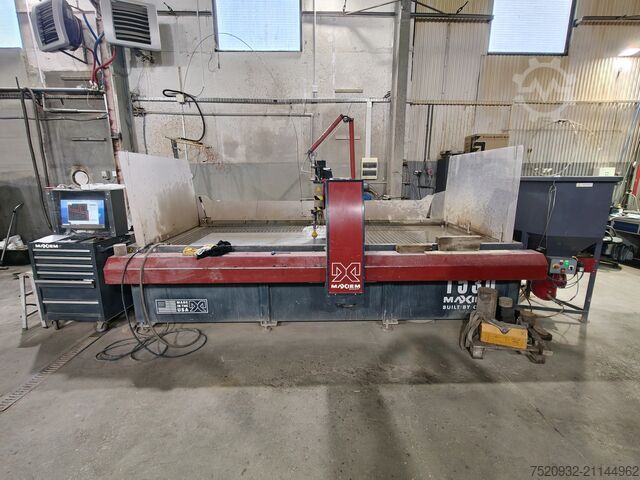 वॉटरजेट कटिंग मशीन Omax Maxiem 1530