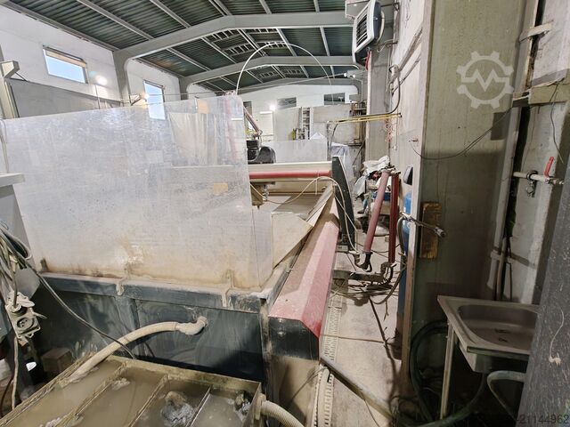 वॉटरजेट कटिंग मशीन Omax Maxiem 1530