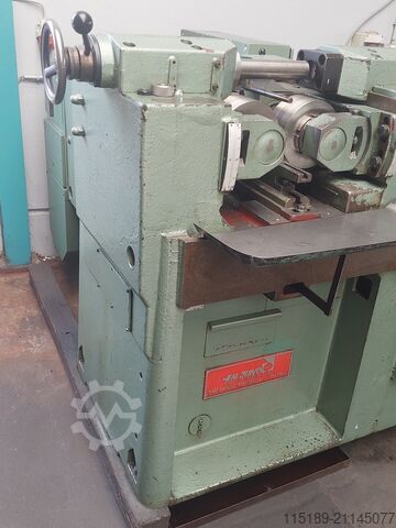 Stroj za valjanje navoja PeeWee P20SR