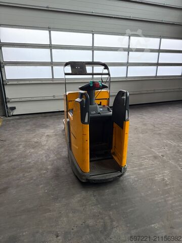 電動パレットトラック Jungheinrich ERE 225