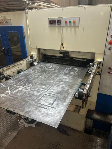 Mașină de stantat (die cutting) Yawa MW 1050 A II