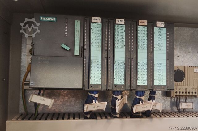 Mesin frais UNITECH FSS 400 dengan kontrol Siemens S7 UNITECH FSS 400