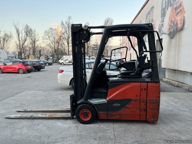 Carrello elevatore elettrico a 3 ruote Linde E16H