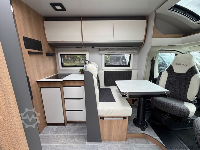 Semi-integrated camper GIOTTILINE Toscan 69GC
