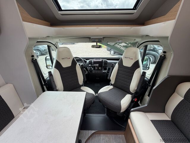 Semi-integrated camper GIOTTILINE Toscan 69GC