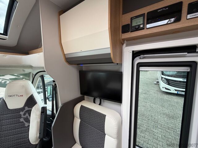 Semi-integrated camper GIOTTILINE Toscan 69GC