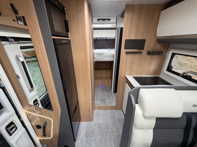 Semi-integrated camper GIOTTILINE Toscan 69GC
