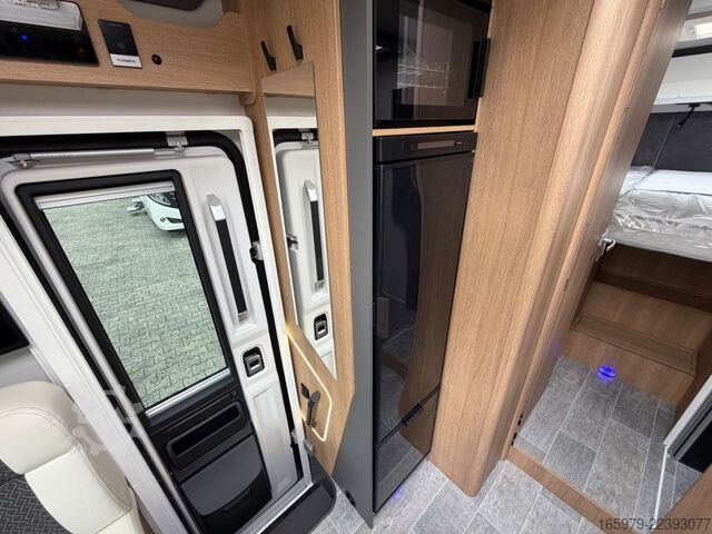 Semi-integrated camper GIOTTILINE Toscan 69GC