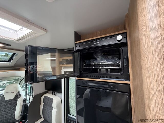 Semi-integrated camper GIOTTILINE Toscan 69GC