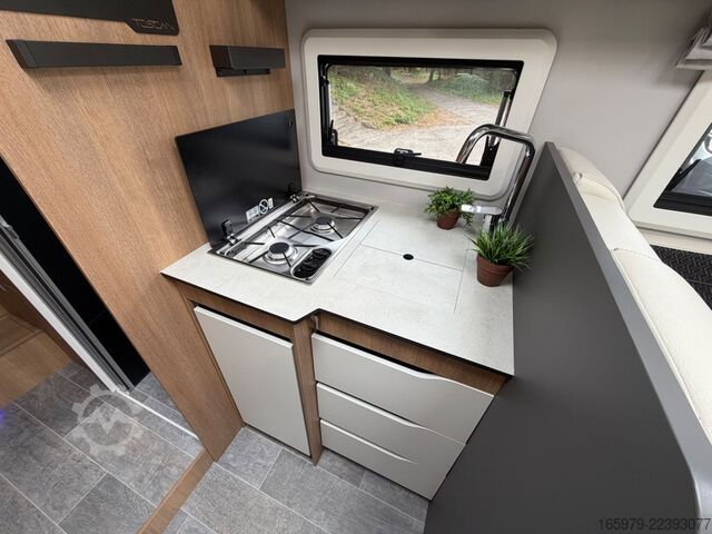 Semi-integrated camper GIOTTILINE Toscan 69GC
