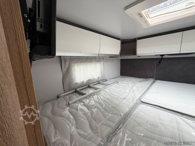 Semi-integrated camper GIOTTILINE Toscan 69GC